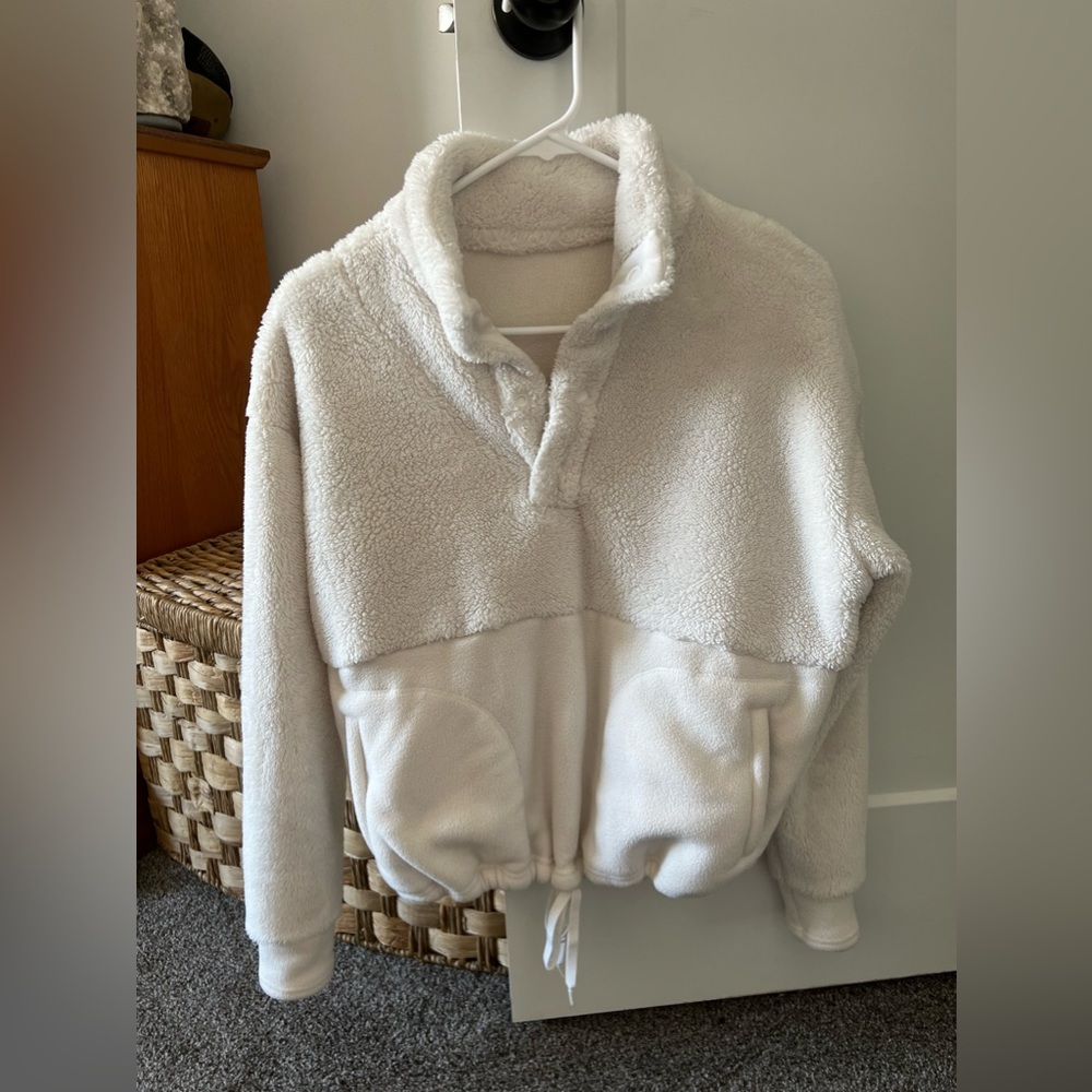 Cream cozy sweatshirt